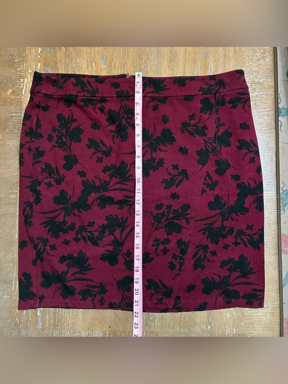 Liz Claiborne Burgundy and Black Floral Mini Skirt